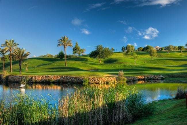 Vale de Pinta Golf lagoon in Carvoeiro